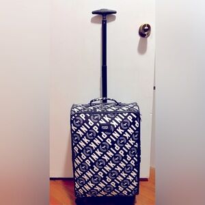 PINK TRAVEL BAG & SUITCASE